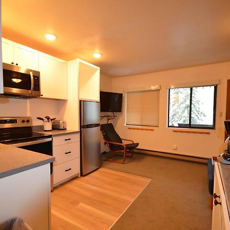 Crystal Chalets Greenwater 외부 사진
