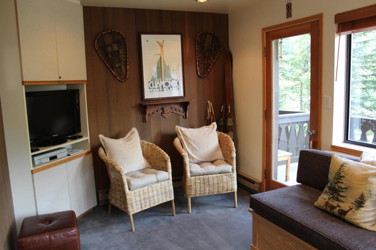 Crystal Chalets Greenwater 외부 사진