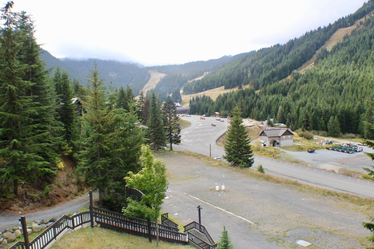 Crystal Chalets Greenwater 외부 사진